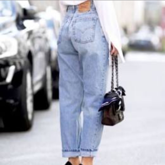 levis high waisted mom jeans